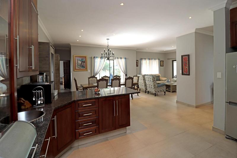 5 Bedroom Property for Sale in Midstream Estate Gauteng