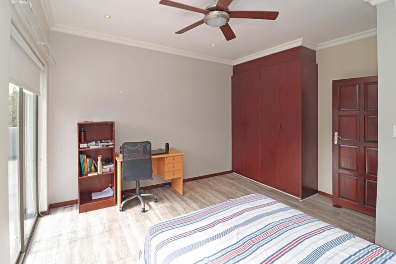 5 Bedroom Property for Sale in Midstream Estate Gauteng
