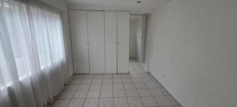 To Let 1 Bedroom Property for Rent in Klippoortjie Gauteng