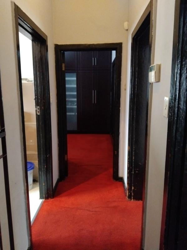 7 Bedroom Property for Sale in Cyrildene Gauteng