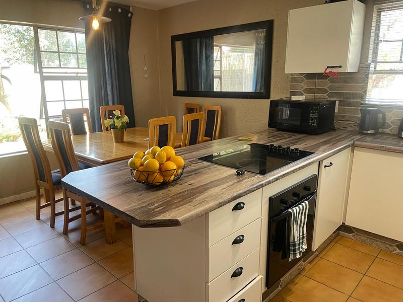 To Let 3 Bedroom Property for Rent in Eastleigh Ridge Gauteng