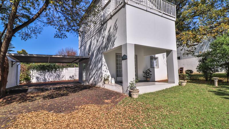 4 Bedroom Property for Sale in Atholl Gauteng