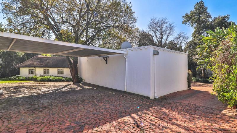 4 Bedroom Property for Sale in Atholl Gauteng