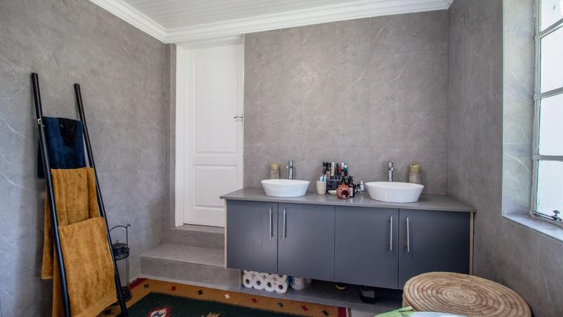 4 Bedroom Property for Sale in Atholl Gauteng