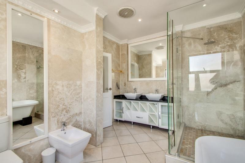 To Let 5 Bedroom Property for Rent in Morningside Gauteng