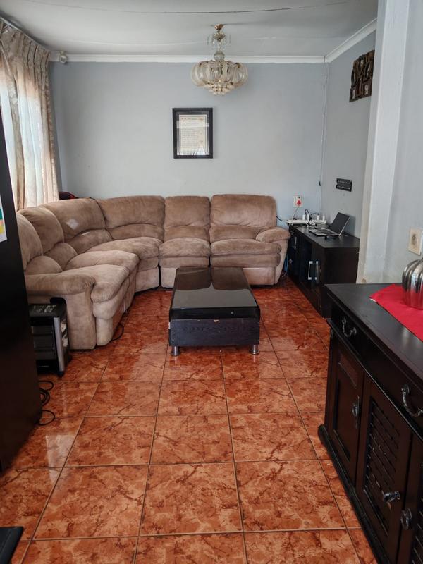 2 Bedroom Property for Sale in Lenasia Gauteng