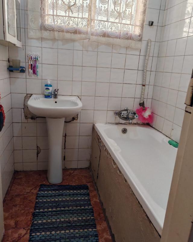 2 Bedroom Property for Sale in Lenasia Gauteng