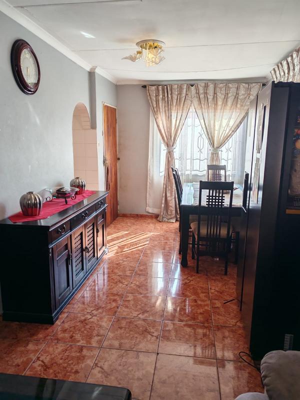 2 Bedroom Property for Sale in Lenasia Gauteng