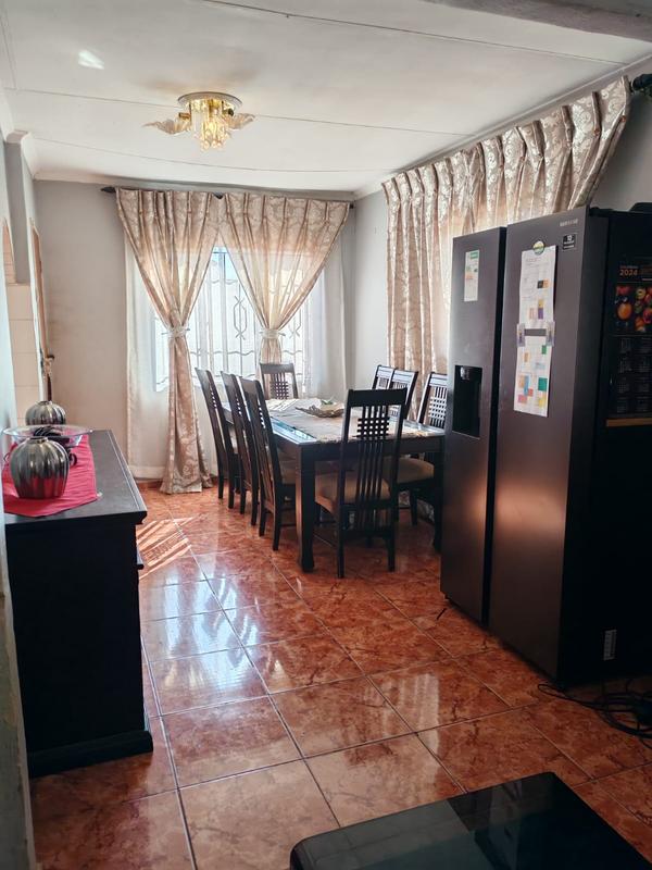 2 Bedroom Property for Sale in Lenasia Gauteng