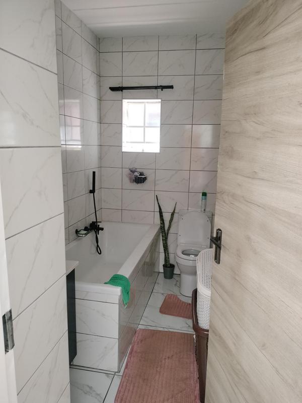 2 Bedroom Property for Sale in Clarina Gauteng