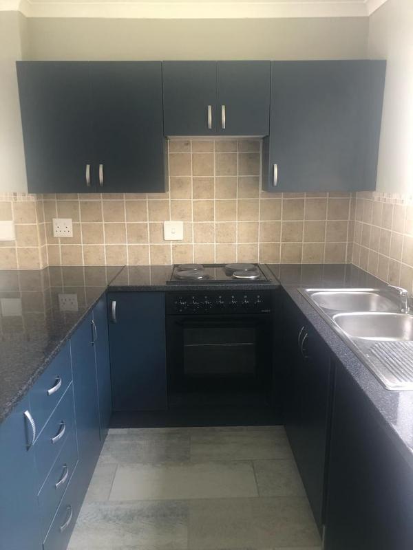 2 Bedroom Property for Sale in Meredale Gauteng