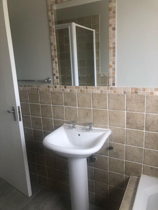 2 Bedroom Property for Sale in Meredale Gauteng