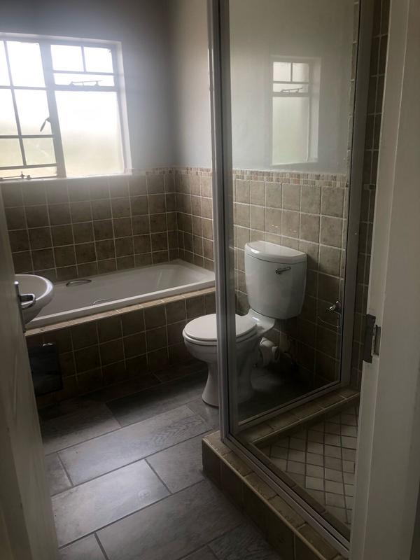 2 Bedroom Property for Sale in Meredale Gauteng