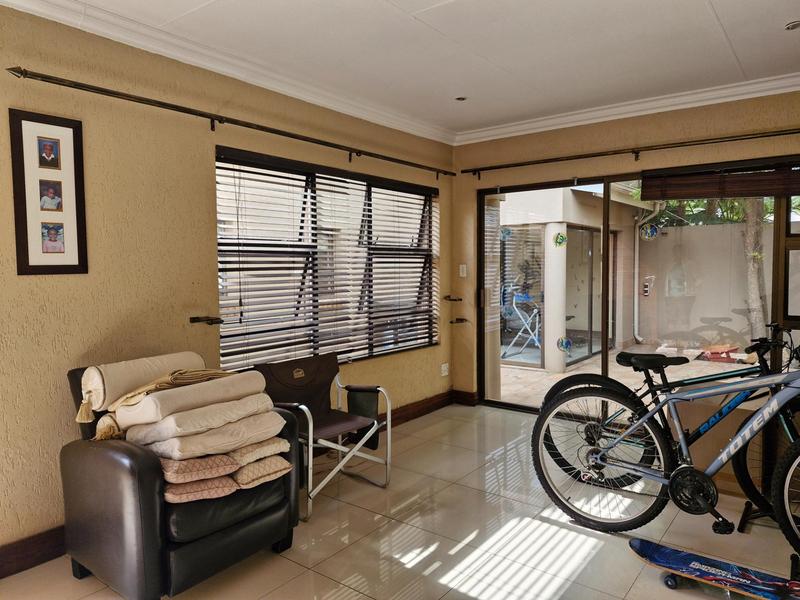 To Let 1 Bedroom Property for Rent in Glen Marais Gauteng
