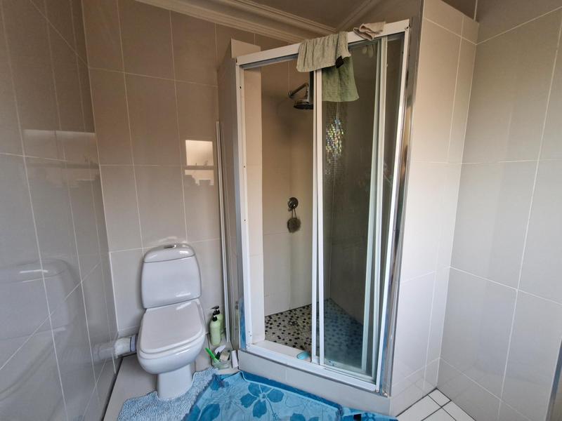 To Let 1 Bedroom Property for Rent in Glen Marais Gauteng