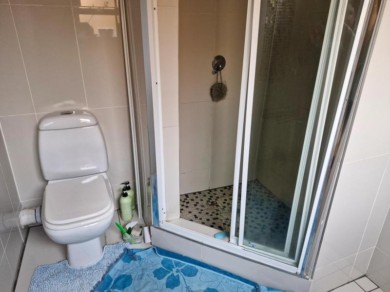 To Let 1 Bedroom Property for Rent in Glen Marais Gauteng