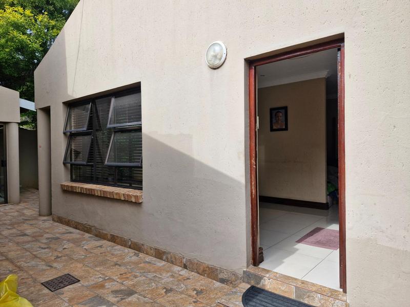 To Let 1 Bedroom Property for Rent in Glen Marais Gauteng