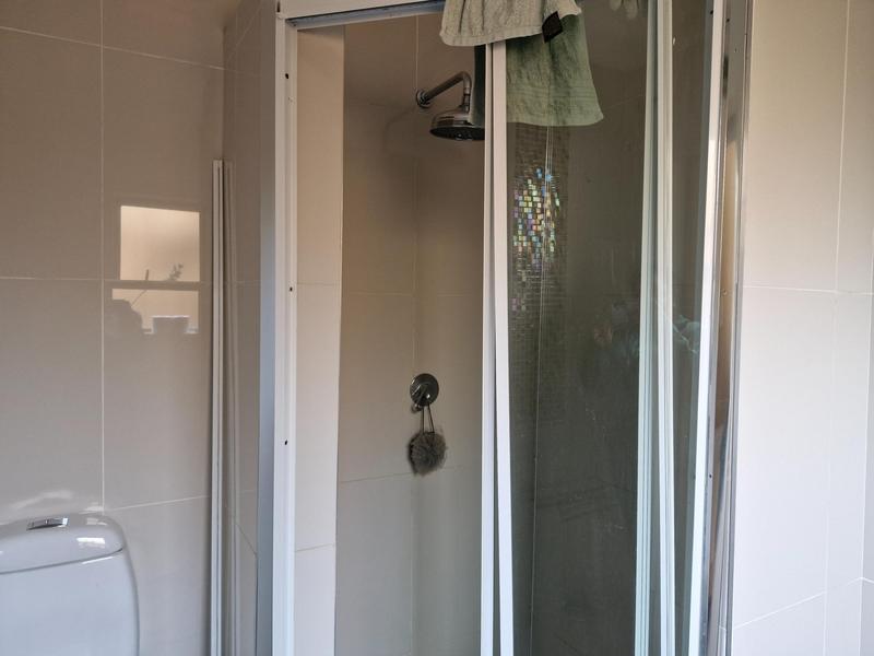 To Let 1 Bedroom Property for Rent in Glen Marais Gauteng