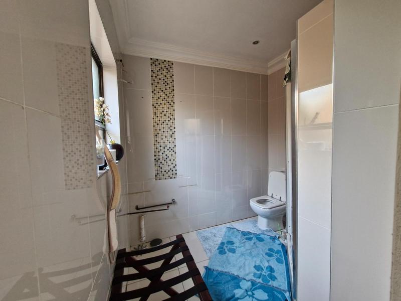 To Let 1 Bedroom Property for Rent in Glen Marais Gauteng