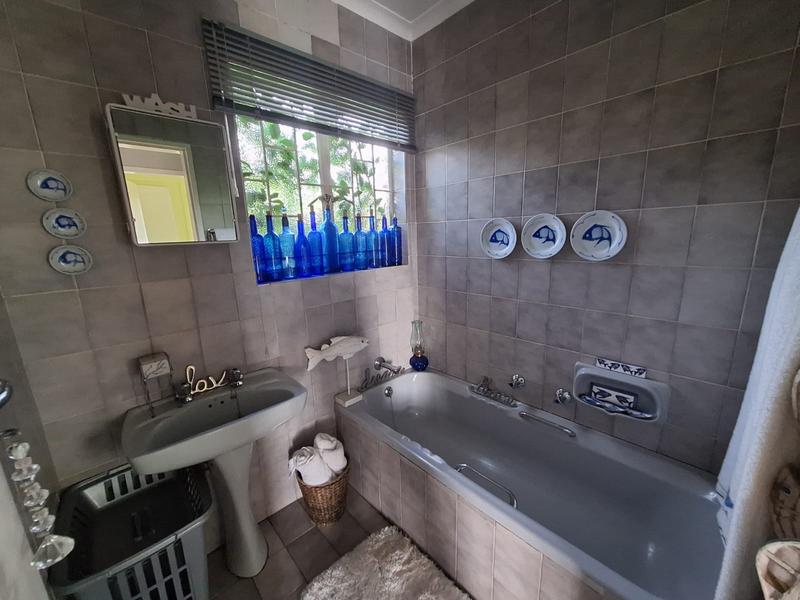 5 Bedroom Property for Sale in Rooihuiskraal North Gauteng
