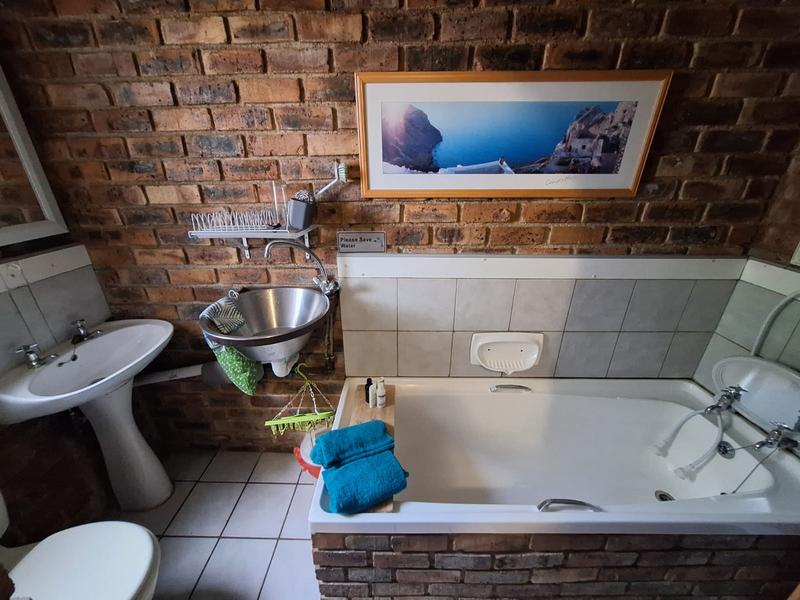 5 Bedroom Property for Sale in Rooihuiskraal North Gauteng