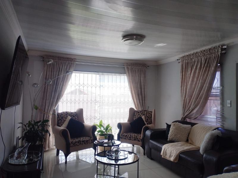 3 Bedroom Property for Sale in Zakariyya Park Gauteng