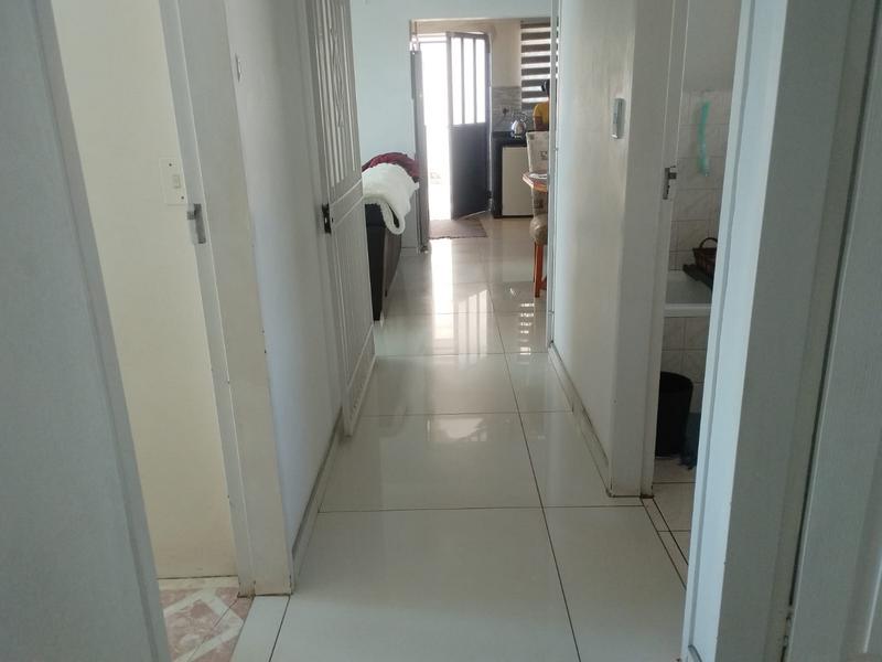 3 Bedroom Property for Sale in Zakariyya Park Gauteng