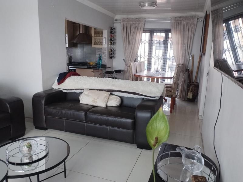 3 Bedroom Property for Sale in Zakariyya Park Gauteng