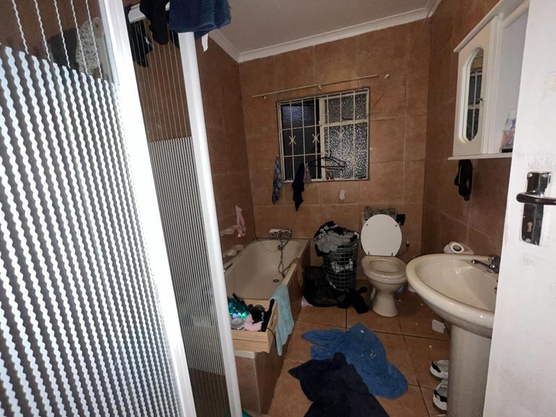 4 Bedroom Property for Sale in Farrarmere Gauteng