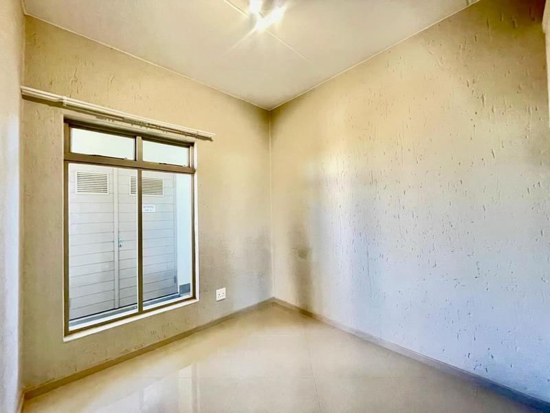 To Let 2 Bedroom Property for Rent in Lonehill Gauteng