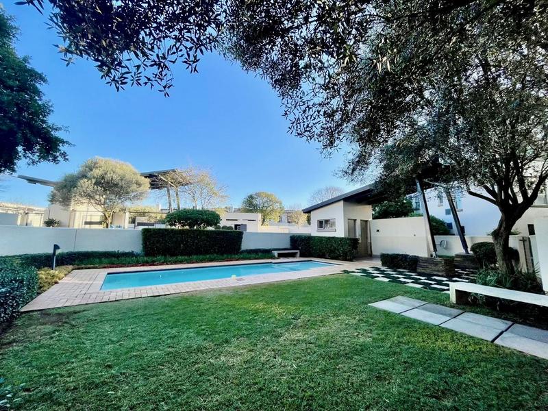 To Let 2 Bedroom Property for Rent in Lonehill Gauteng