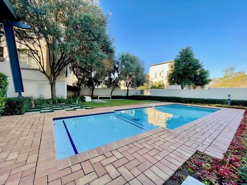 To Let 2 Bedroom Property for Rent in Lonehill Gauteng