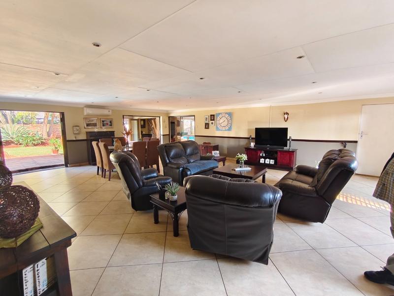 4 Bedroom Property for Sale in Doornpoort Gauteng