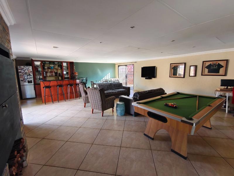 4 Bedroom Property for Sale in Doornpoort Gauteng