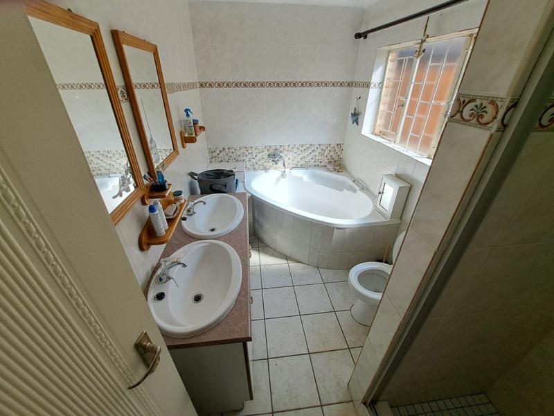 3 Bedroom Property for Sale in Montana Park Gauteng
