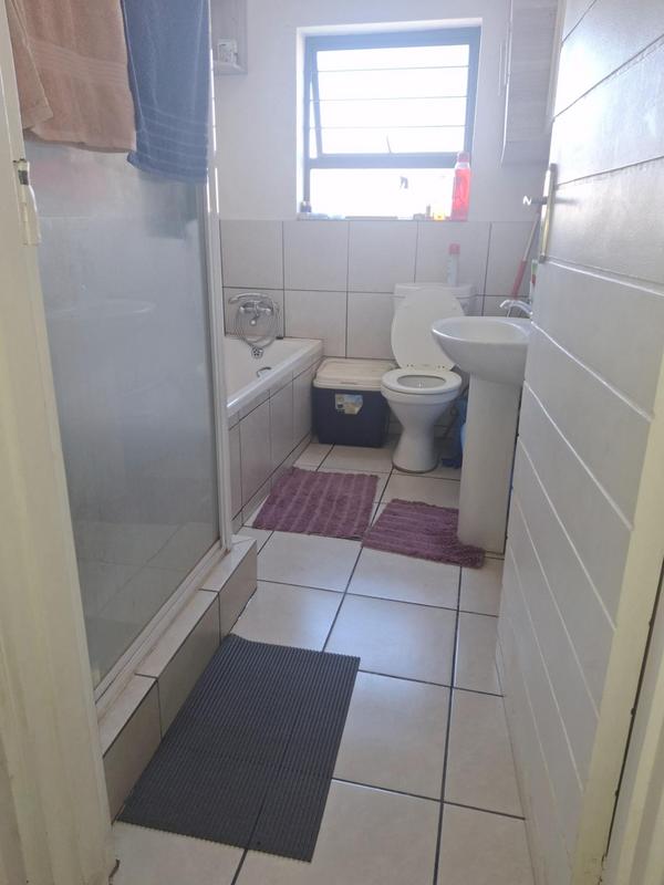 To Let 2 Bedroom Property for Rent in Elandsfontein Gauteng
