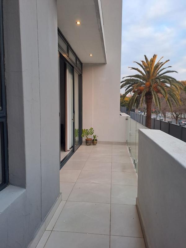 To Let 1 Bedroom Property for Rent in Houghton Estate Gauteng