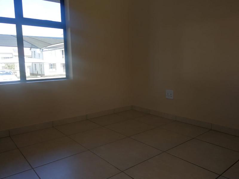 2 Bedroom Property for Sale in Lakefield Gauteng