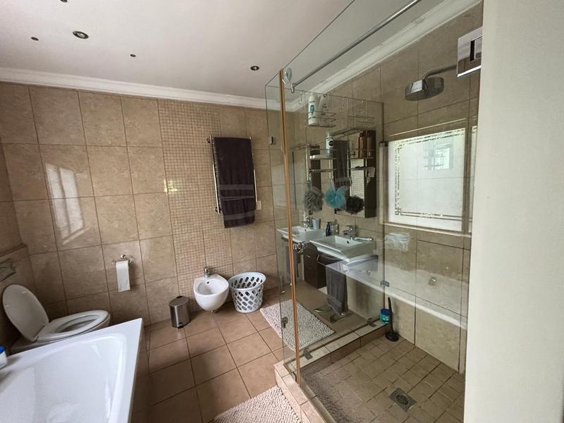 To Let 3 Bedroom Property for Rent in Waterkloof Ridge Gauteng