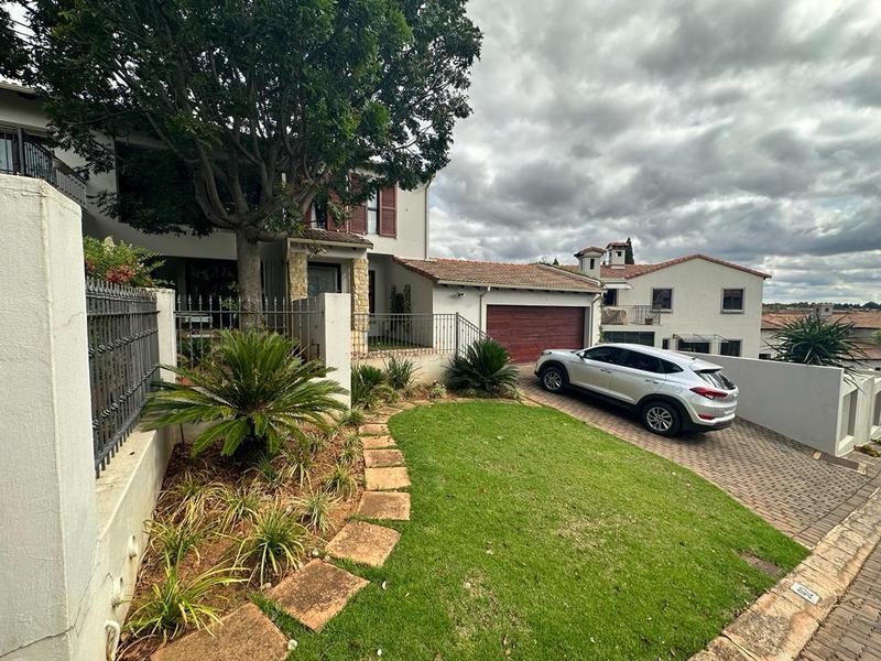 To Let 3 Bedroom Property for Rent in Waterkloof Ridge Gauteng