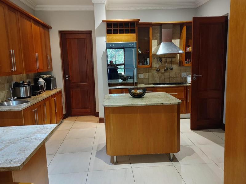 To Let 5 Bedroom Property for Rent in Waterkloof Ridge Gauteng