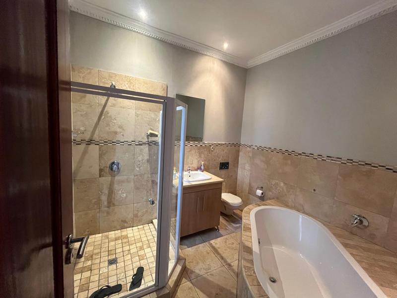 To Let 5 Bedroom Property for Rent in Waterkloof Ridge Gauteng