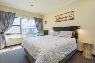 3 Bedroom Property for Sale in Brackenhurst Gauteng
