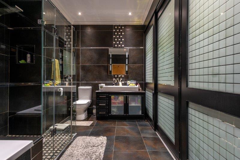 6 Bedroom Property for Sale in Meyersdal Gauteng