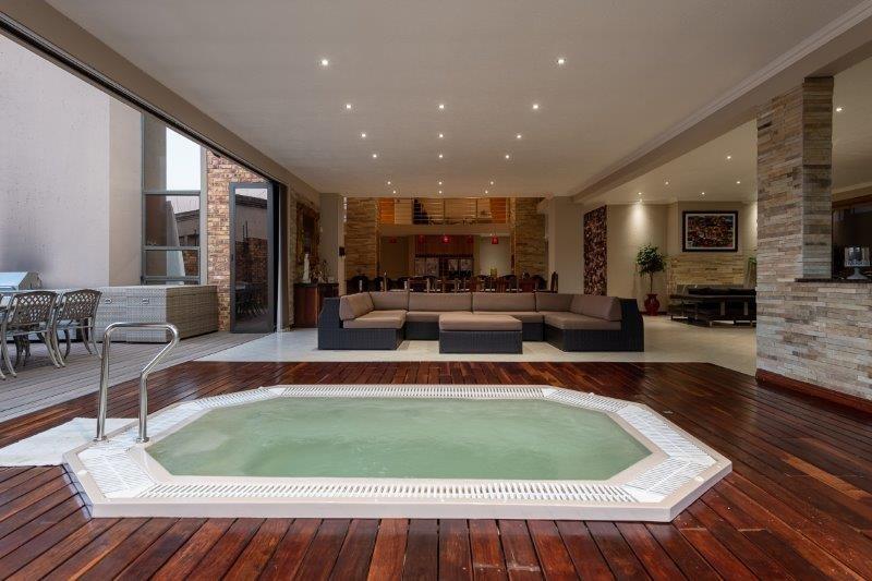 6 Bedroom Property for Sale in Meyersdal Gauteng