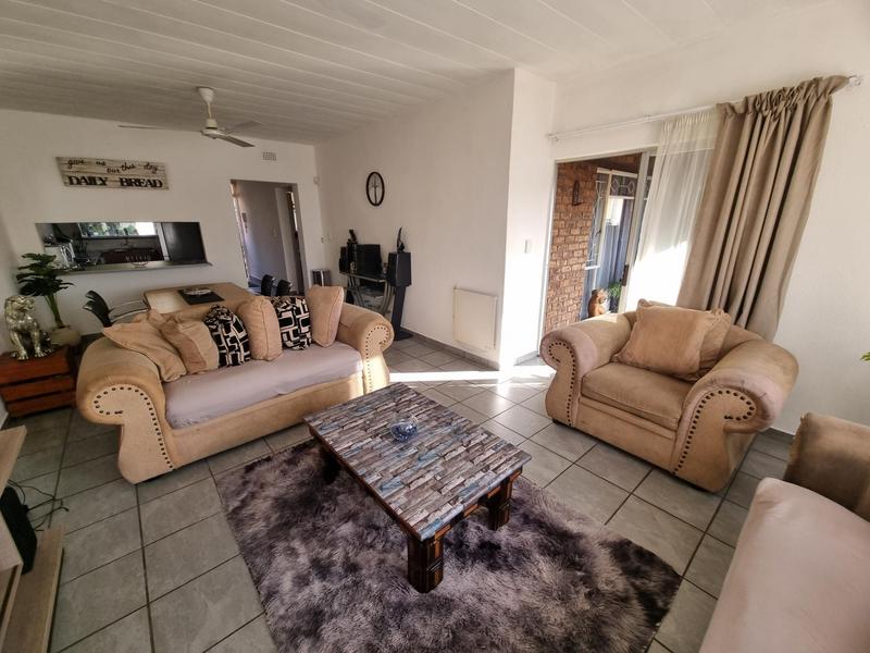 2 Bedroom Property for Sale in New Redruth Gauteng