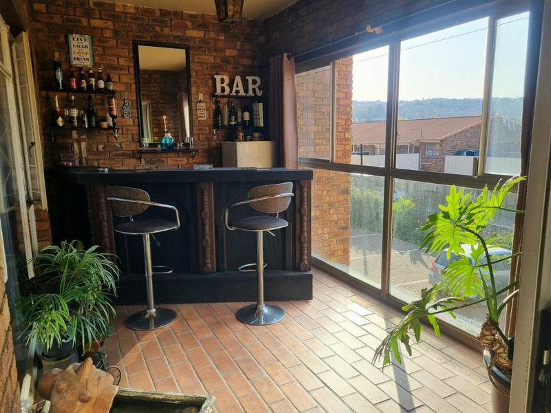 2 Bedroom Property for Sale in New Redruth Gauteng