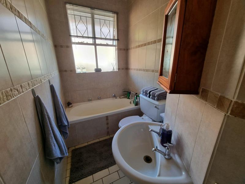 2 Bedroom Property for Sale in New Redruth Gauteng