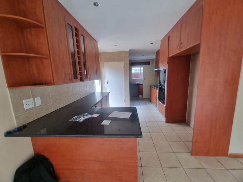 3 Bedroom Property for Sale in New Redruth Gauteng