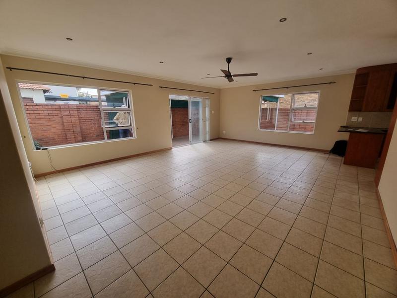 3 Bedroom Property for Sale in New Redruth Gauteng